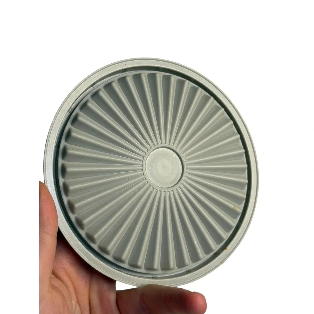 VTG 80s Tupperware 812-20 Replacement Lid Light Blue Servalier Starburst Kitchen